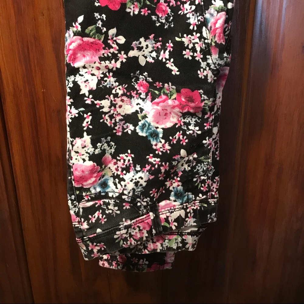 Girls large jordache jeggings